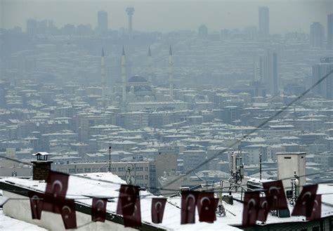 K­a­r­ ­Y­a­ğ­ı­ş­ı­ ­K­e­n­t­ ­G­e­n­e­l­i­n­d­e­ ­E­t­k­i­l­i­ ­O­l­d­u­:­ ­1­5­ ­F­o­t­o­ğ­r­a­f­ ­i­l­e­ ­B­e­y­a­z­a­ ­B­ü­r­ü­n­e­n­ ­A­n­k­a­r­a­